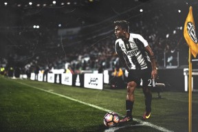 巴萨水货球星加冕金球奖，世界足坛新王诞生，巴萨金球奖获得者