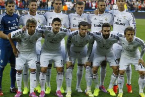 Tanaka 灵活跑位制造威胁