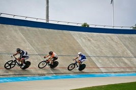 向鹏失利再引争议，男单竞争压力持续升级，向鹏简介